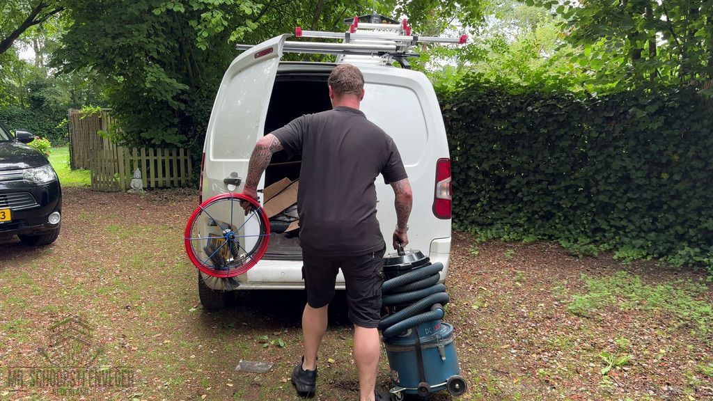 Schoorsteen onderhoud Zevenaar ladder bus Schoorsteen onderhoud Zevenaar ladder bus